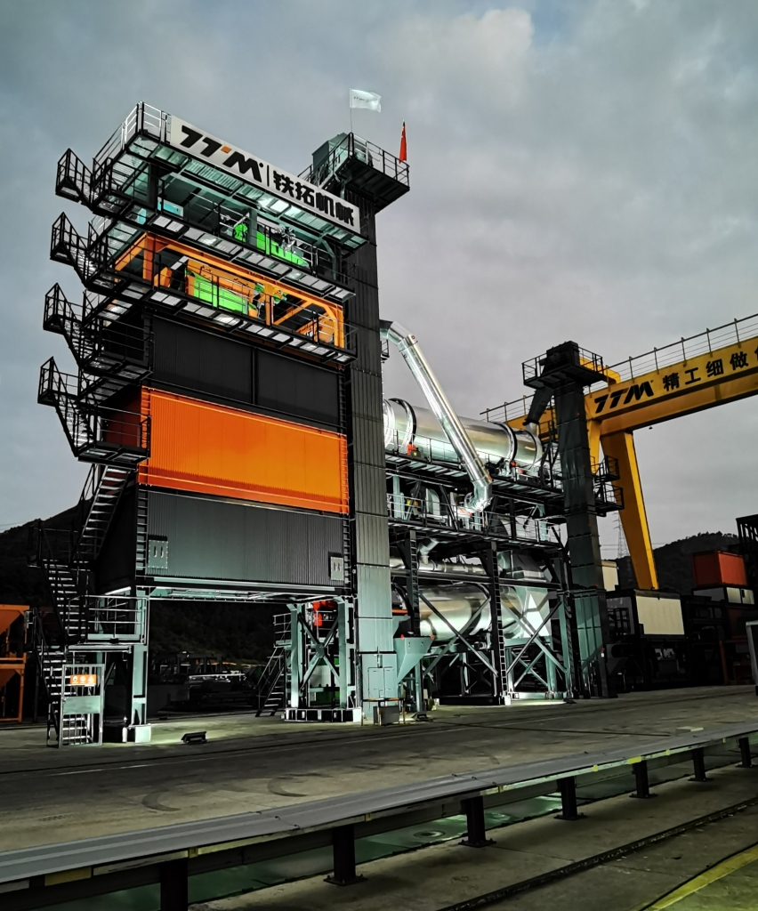 bauma CHINA 2020前夕，鐵拓機械泉州設備展區喜迎首批嘉賓蒞臨